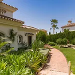 Golden Mile Villa Close To Beach