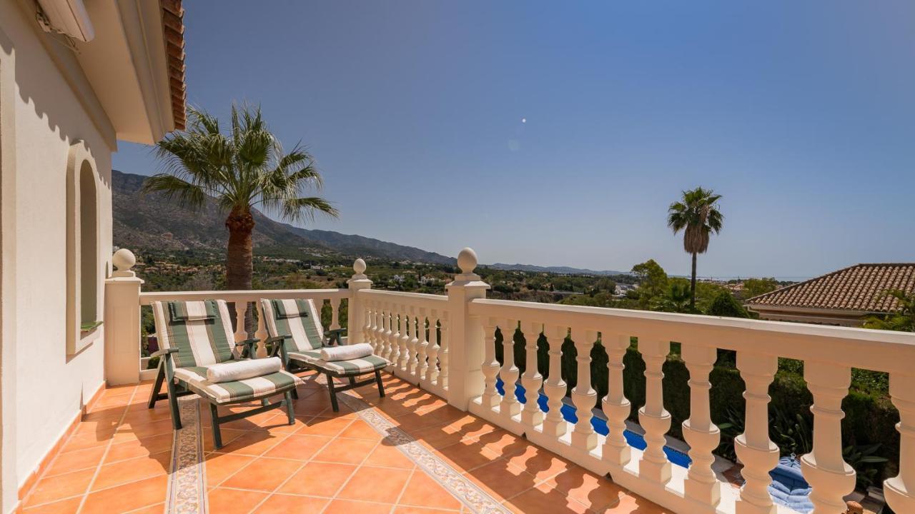 Villa Golden Mile Close To *